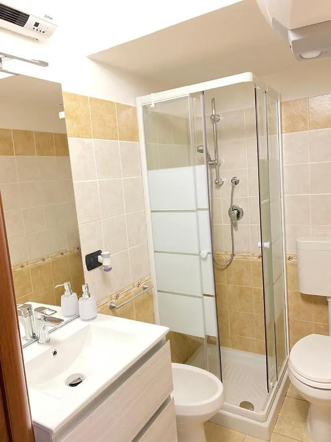 Apartment Vintage Home Zona Ospedale Sassari Italy
